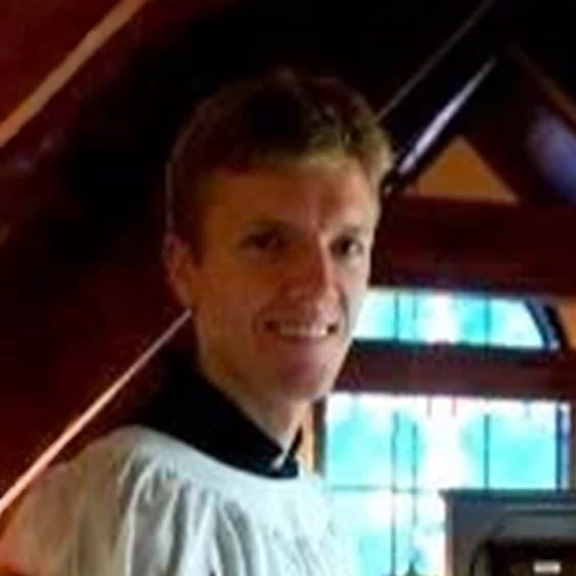 Mr. Chris Hoyt